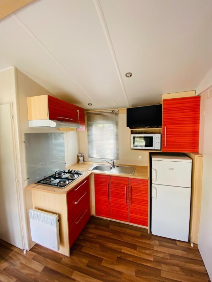 Camping Oliana Екстериор снимка