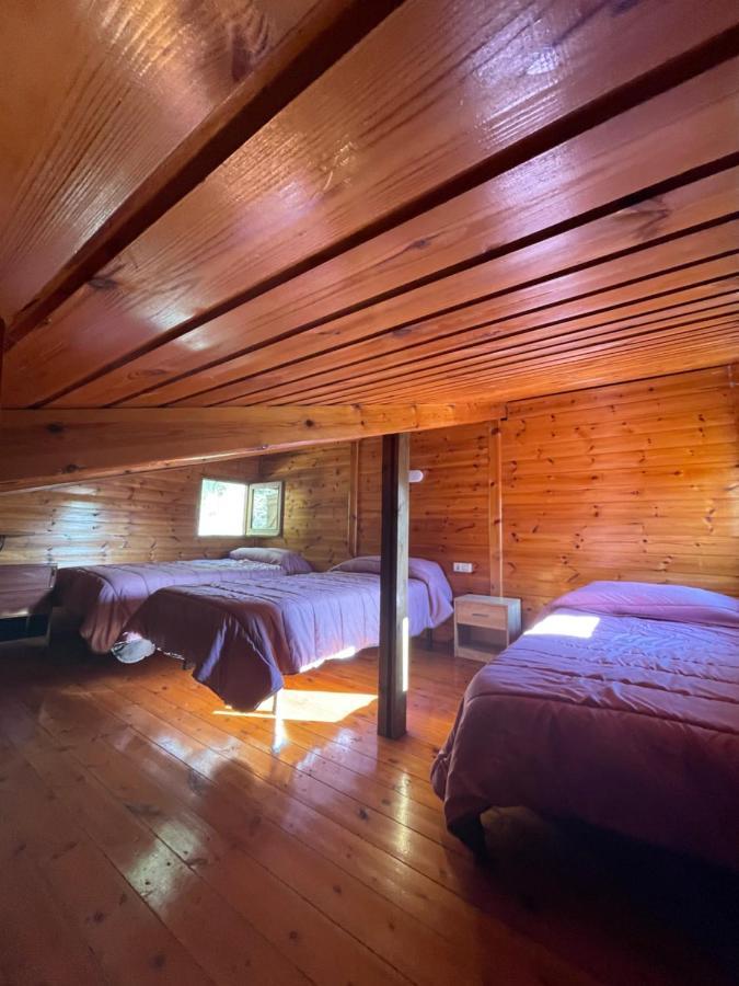 Camping Oliana Екстериор снимка