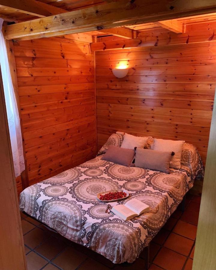 Camping Oliana Екстериор снимка